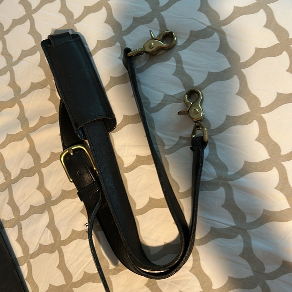 Black Leather Professional Briefcase with Flap Closure - Picture 2 of 4